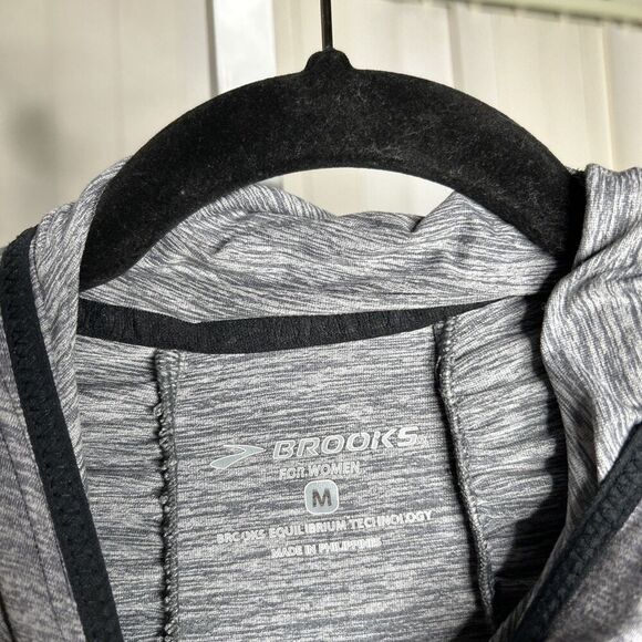 Brooks Hoodie Reflective Stripes Hooded Top Long Sleeves Heathered Gray M - Picture 2 of 9